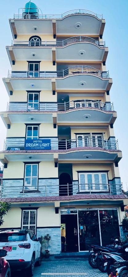 Hotel Dream Light Pokhara Extérieur photo