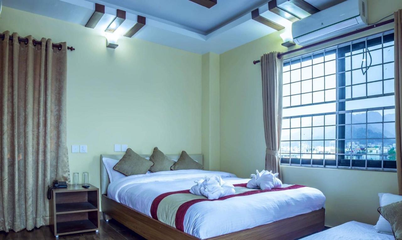 Hotel Dream Light Pokhara Extérieur photo